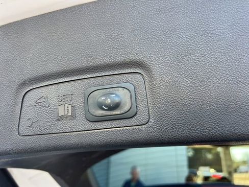 Used 2019 Lincoln MKC Select w/ Select Plus Package image 33