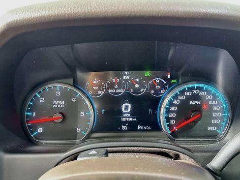 Used 2018 Chevrolet Tahoe Premier AWD/4WD image 12