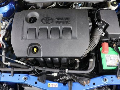 Used 2018 Toyota Corolla iM image 21