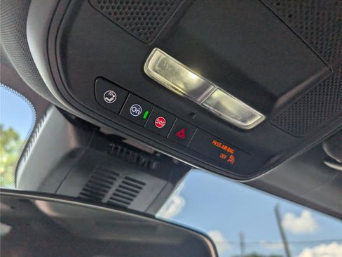 Used 2025 Chevrolet Equinox LT w/ Midnight Edition FWD image 22