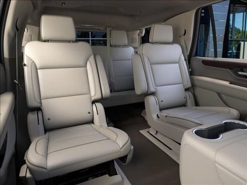 New 2026 GMC Yukon Denali AWD/4WD image 17