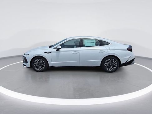 New 2025 Hyundai Sonata SEL FWD image 5