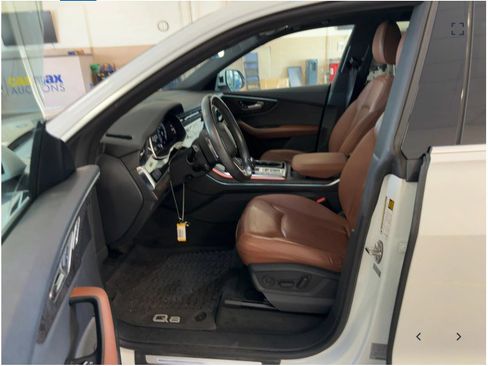 Used 2019 Audi Q8 Premium Plus w/ Premium Plus AWD/4WD image 11