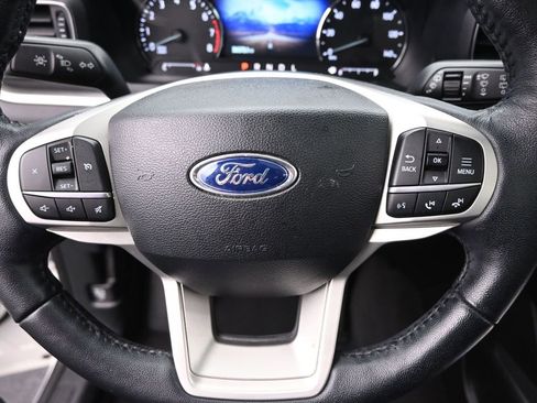 Used 2022 Ford Explorer XLT w/ Equipment Group 202A image 19