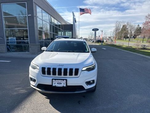 Used 2019 Jeep Cherokee Limited AWD/4WD image 3