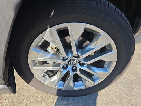 Used 2024 Toyota RAV4 XLE Premium image 2