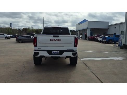 New 2026 GMC Sierra 1500 AT4 w/ AT4 Premium Package image 7