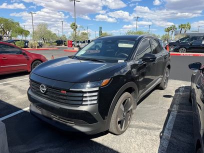 Used 2025 Nissan Kicks SR w/ Illumination Package