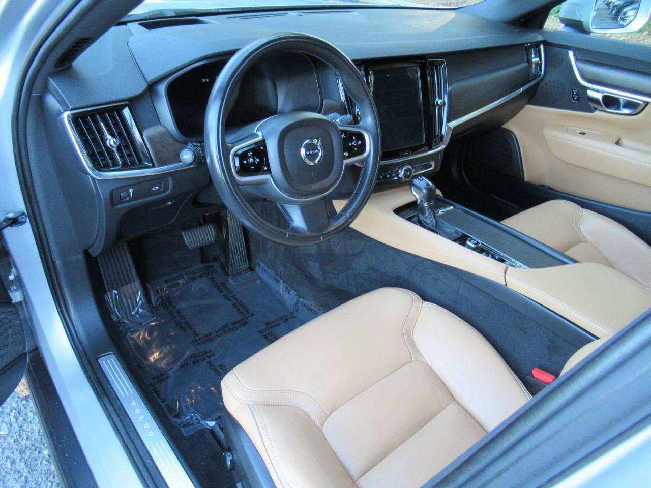 Used 2019 Volvo V90 T6 Cross Country w/ Advanced Package AWD/4WD image 5