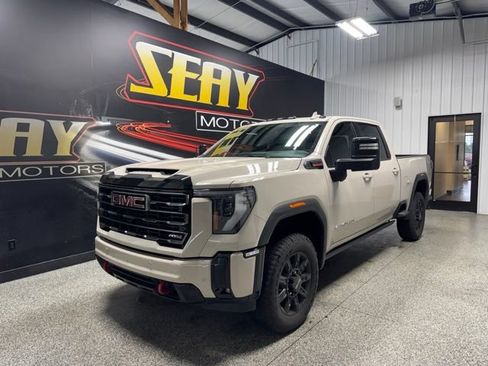 Used 2026 GMC Sierra 2500 AT4 AWD/4WD image 1