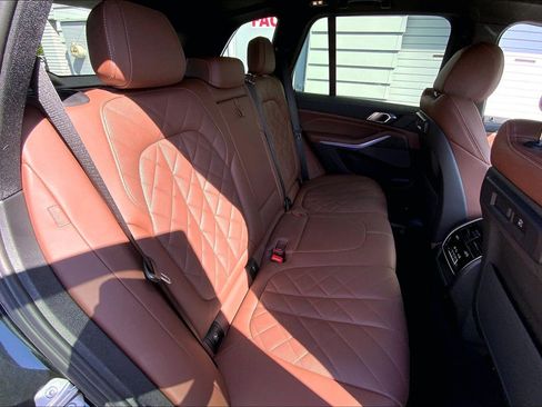 Used 2023 BMW X5 sDrive40i w/ M Sport Package RWD image 23