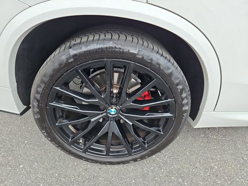 Used 2023 BMW X5 xDrive40i w/ Executive Package image 41