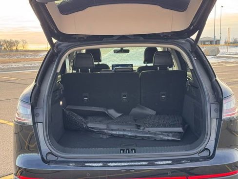 Used 2022 Lincoln Nautilus Reserve w/ Equipment Group 201A image 31