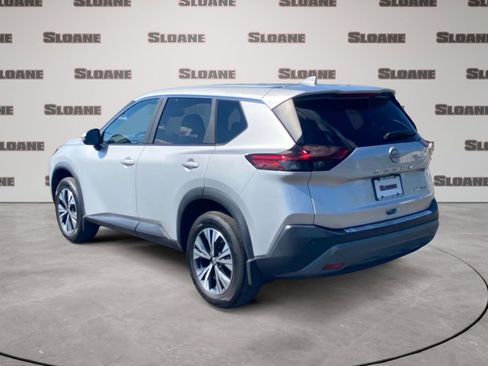 Used 2023 Nissan Rogue SV AWD/4WD image 3