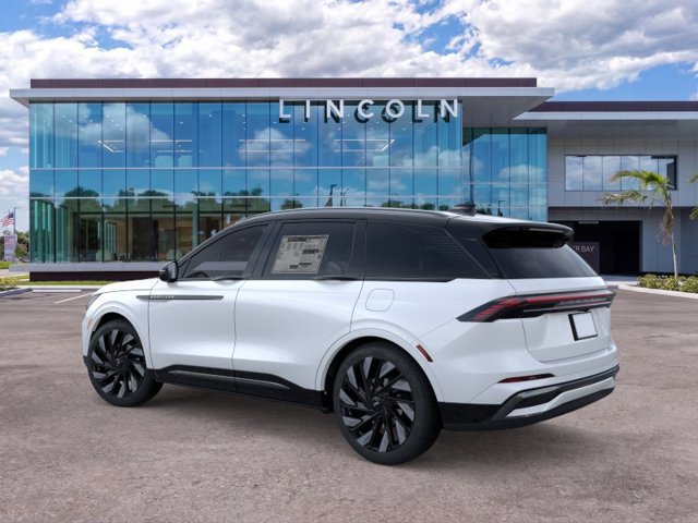New 2026 Lincoln Nautilus Reserve w/ Jet Appearance Package AWD/4WD image 4