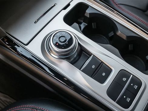 New 2023 Ford Explorer ST-Line w/ Class IV Trailer Tow Package image 20