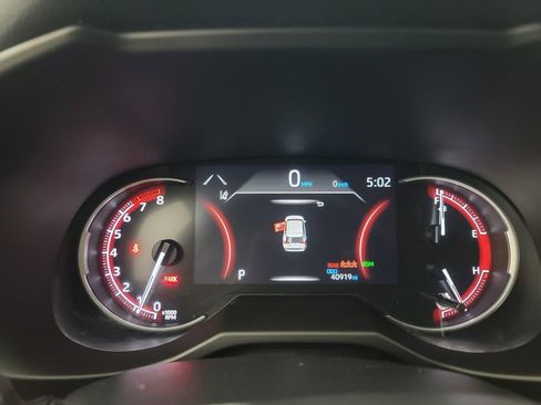 Used 2024 Toyota RAV4 Adventure image 30