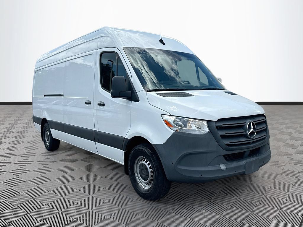 Used 2023 Mercedes-Benz Sprinter 2500 image 4