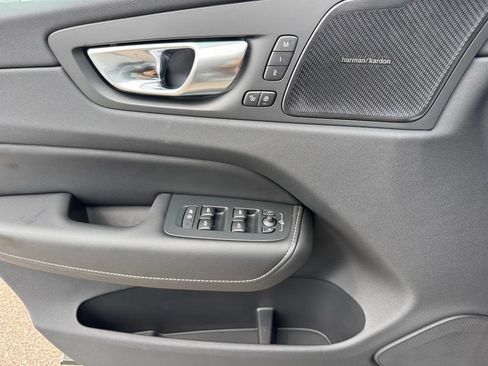 Certified 2025 Volvo XC60 B5 Ultra AWD/4WD image 16