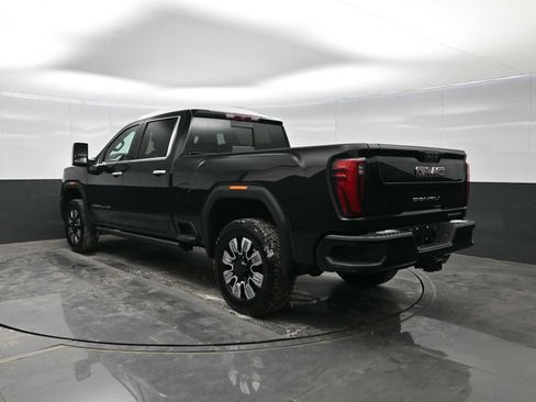 Used 2025 GMC Sierra 2500 Denali image 6