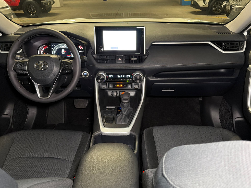 Used 2025 Toyota RAV4 XLE w/ Convenience Package AWD/4WD image 15