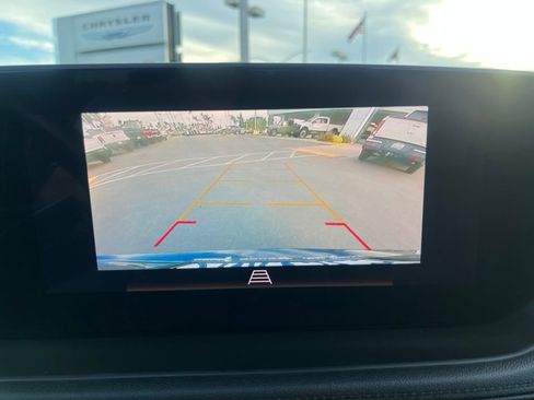Used 2024 Buick Encore GX Sport Touring FWD image 43