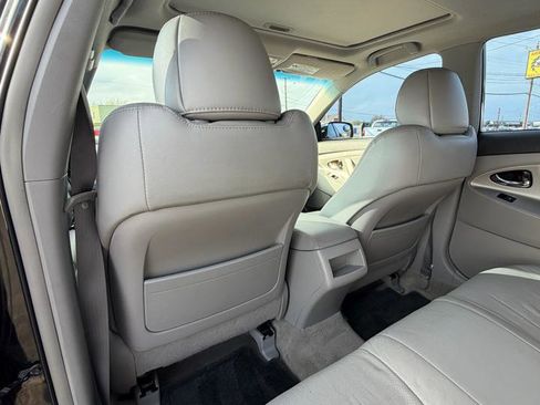 Used 2010 Toyota Camry SE image 12