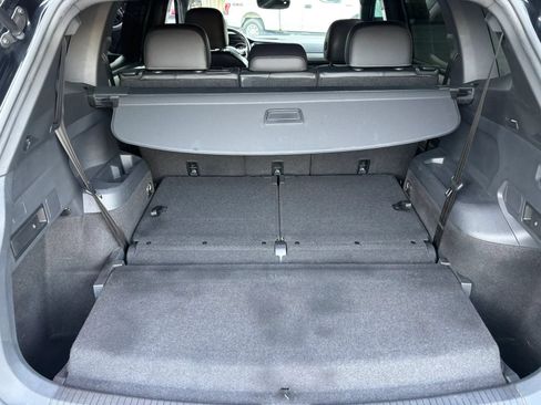 Used 2021 Volkswagen Tiguan SE R-Line FWD image 15