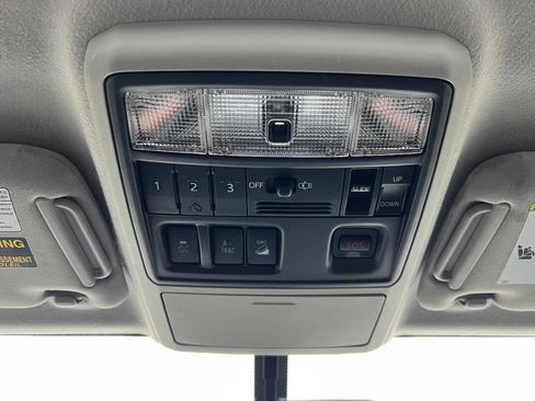 Used 2013 Toyota 4Runner Limited image 27