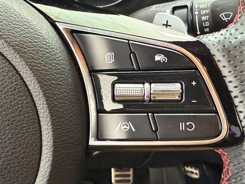 Used 2022 Kia Forte GT image 12