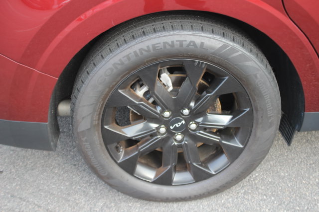 Used 2024 Kia Carnival SX Prestige FWD image 40