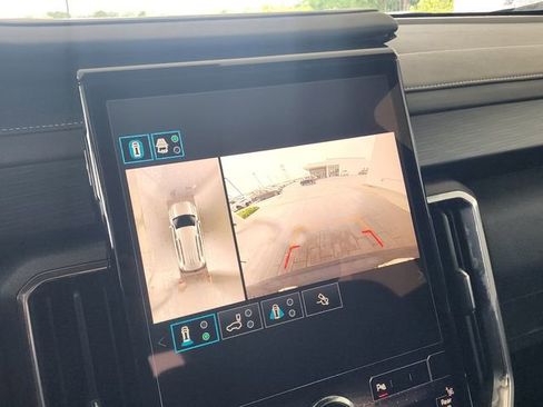 Used 2025 GMC Acadia Elevation FWD image 33