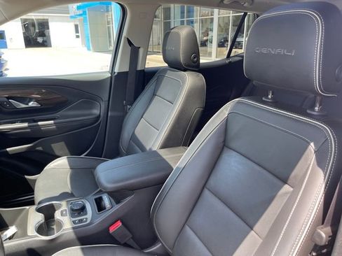 Used 2020 GMC Terrain Denali image 16