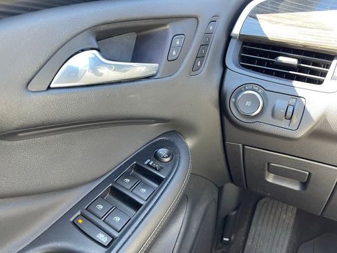 Used 2020 Buick Envision Essence w/ Experience Buick Package image 11