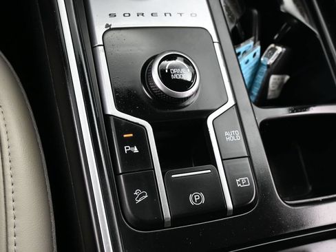 Used 2023 Kia Sorento EX FWD image 25