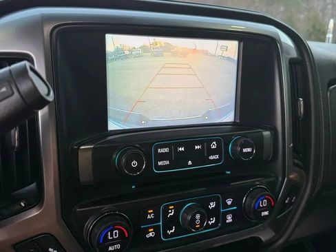 Used 2018 Chevrolet Silverado 1500 LTZ w/ Sport Package AWD/4WD image 47