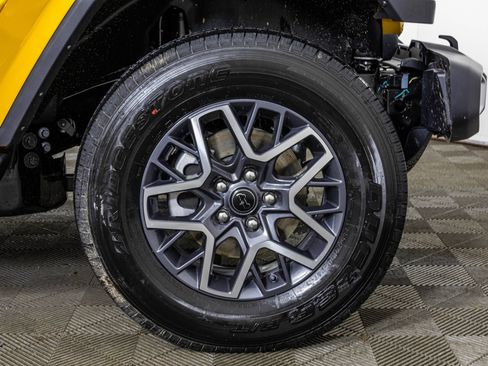 New 2026 Jeep Wrangler Unlimited Sahara AWD/4WD image 43