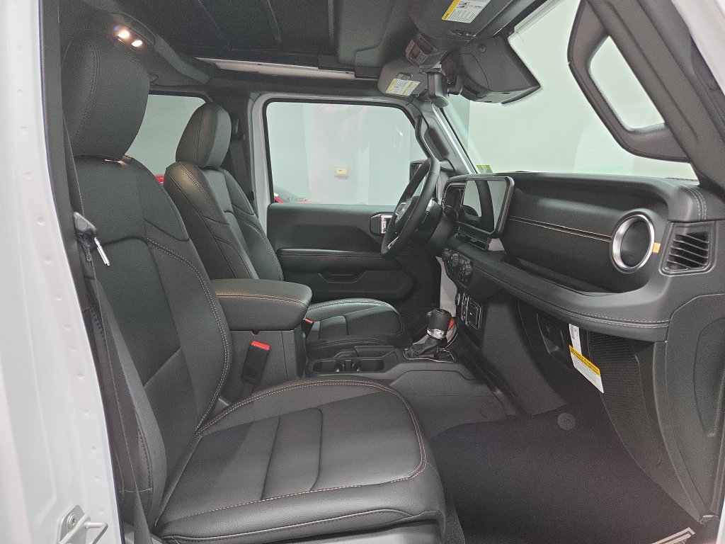 New 2027 Jeep Wrangler Unlimited Sahara AWD/4WD image 11