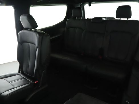 Used 2022 Jeep Wagoneer Series II w/ Convenience Group I AWD/4WD image 6