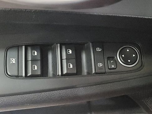 Used 2023 Kia Forte LXS image 27