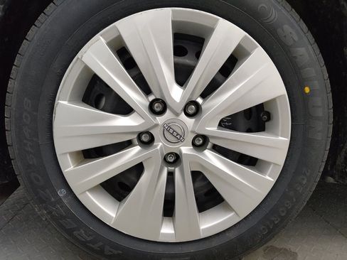 Used 2024 Nissan Sentra S FWD image 31