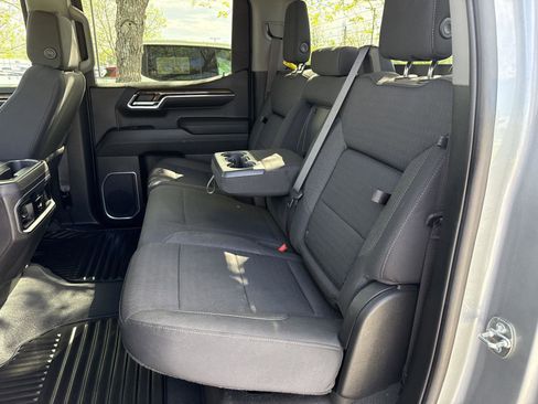Used 2023 GMC Sierra 1500 Elevation w/ X31 Off-Road Package AWD/4WD image 15