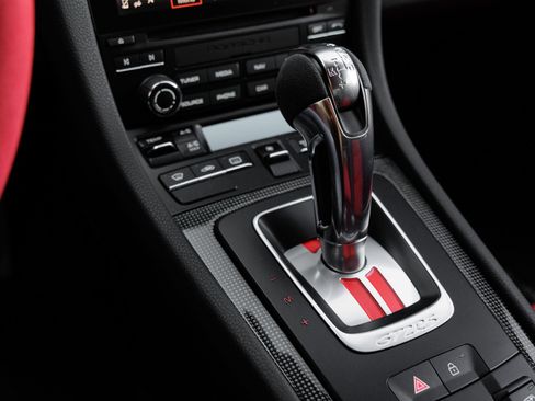 Certified 2019 Porsche 911 GT2 RS RWD image 29