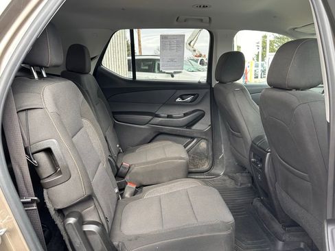 Used 2020 Chevrolet Traverse LT w/ Driver Confidence II Package image 19