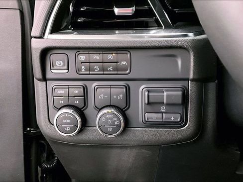 Used 2025 Chevrolet Tahoe RST w/ RST Capability Package AWD/4WD image 36