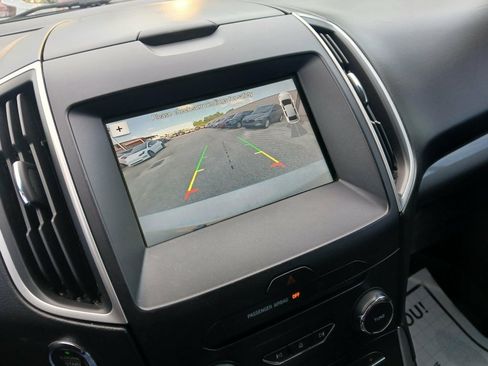 Used 2018 Ford Edge SEL w/ Equipment Group 201A FWD image 14