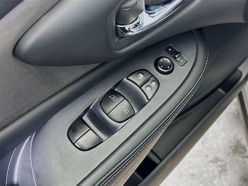 Used 2024 Nissan Murano SV w/ SV Midnight Edition Package image 20