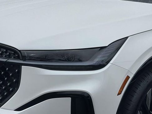 New 2026 Lincoln Nautilus Reserve w/ Jet Appearance Package image 4