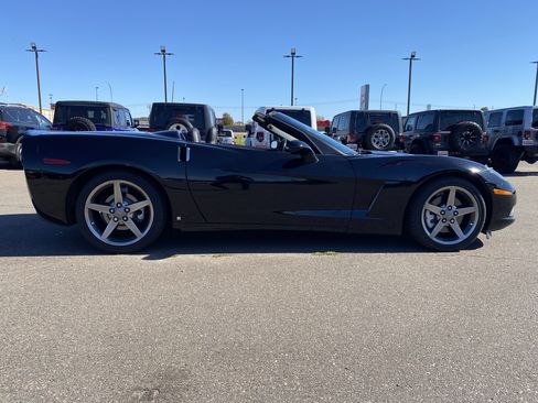 Used 2006 Chevrolet Corvette Convertible w/ Preferred Equipment Group image 7