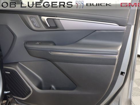 New 2026 Buick Enclave Sport Touring w/ Super Cruise Package AWD/4WD image 18